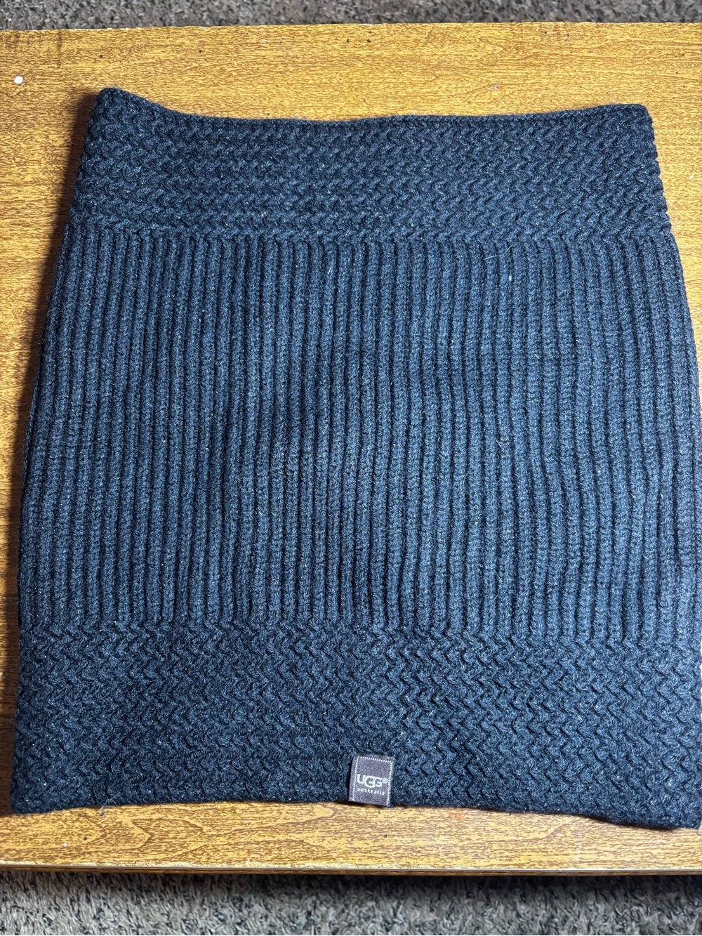 UGG Black Ribbed Knit neck warmer